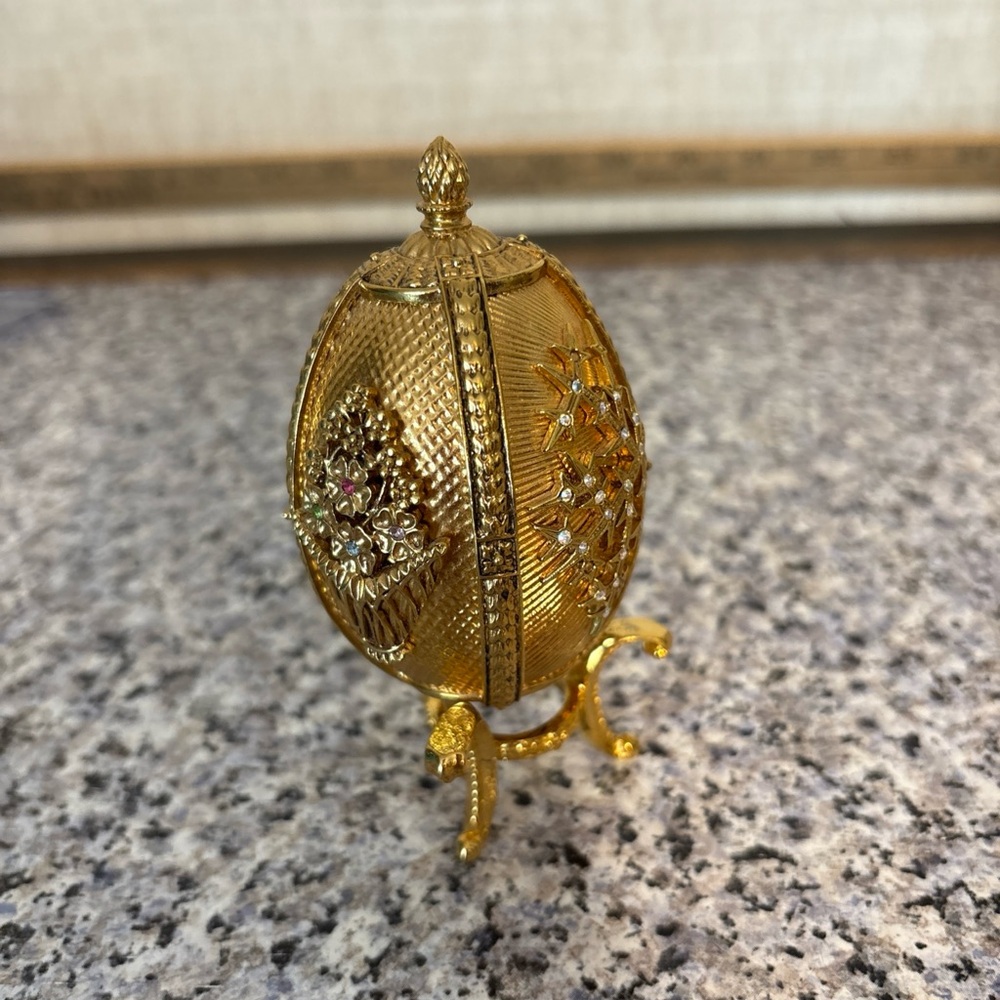 Joan Rivers Imperial Treasures Four Seasons Enamel Gold Egg Figurine With Charm